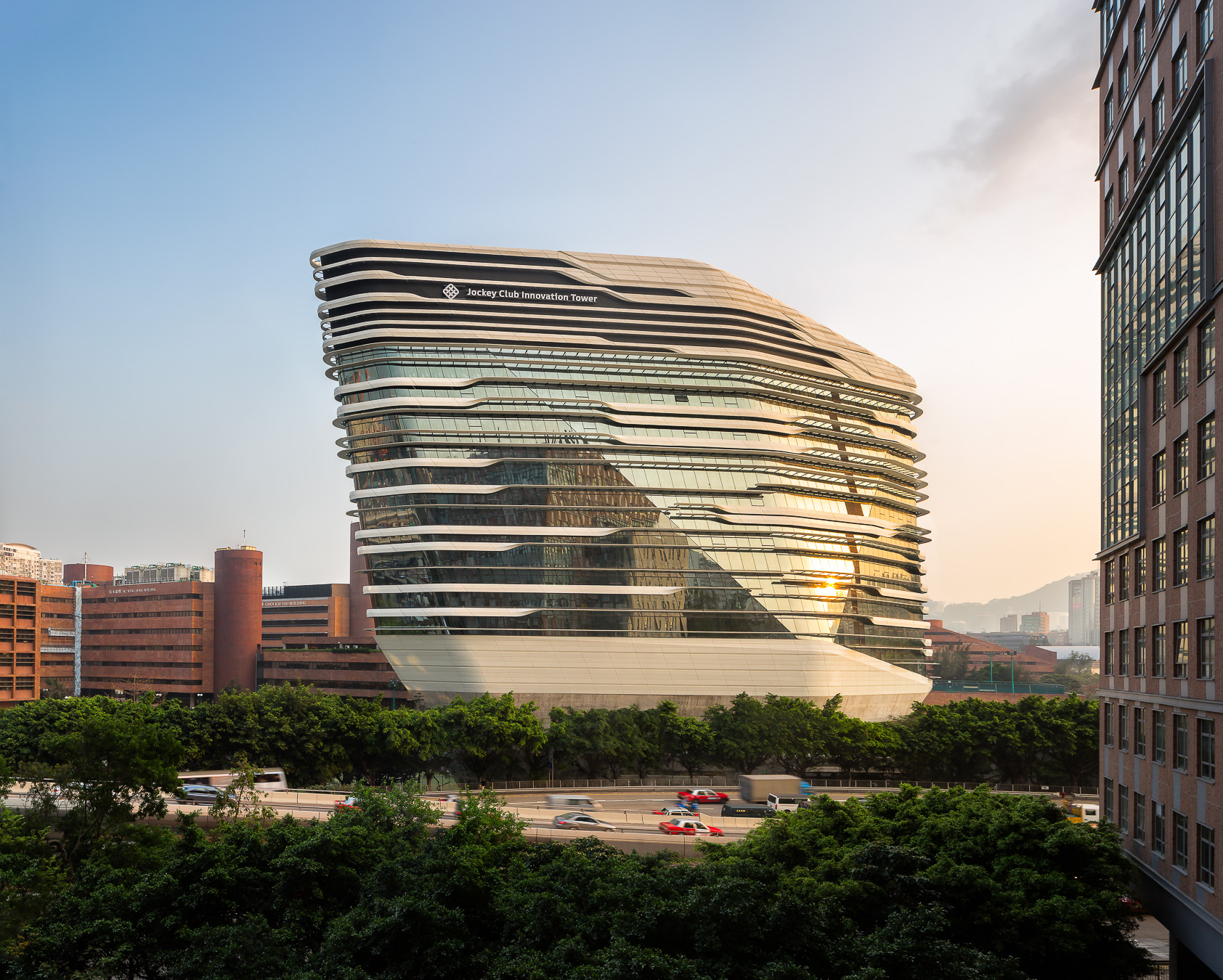 doublespace_photo_zaha_hadid_innovation_tower54